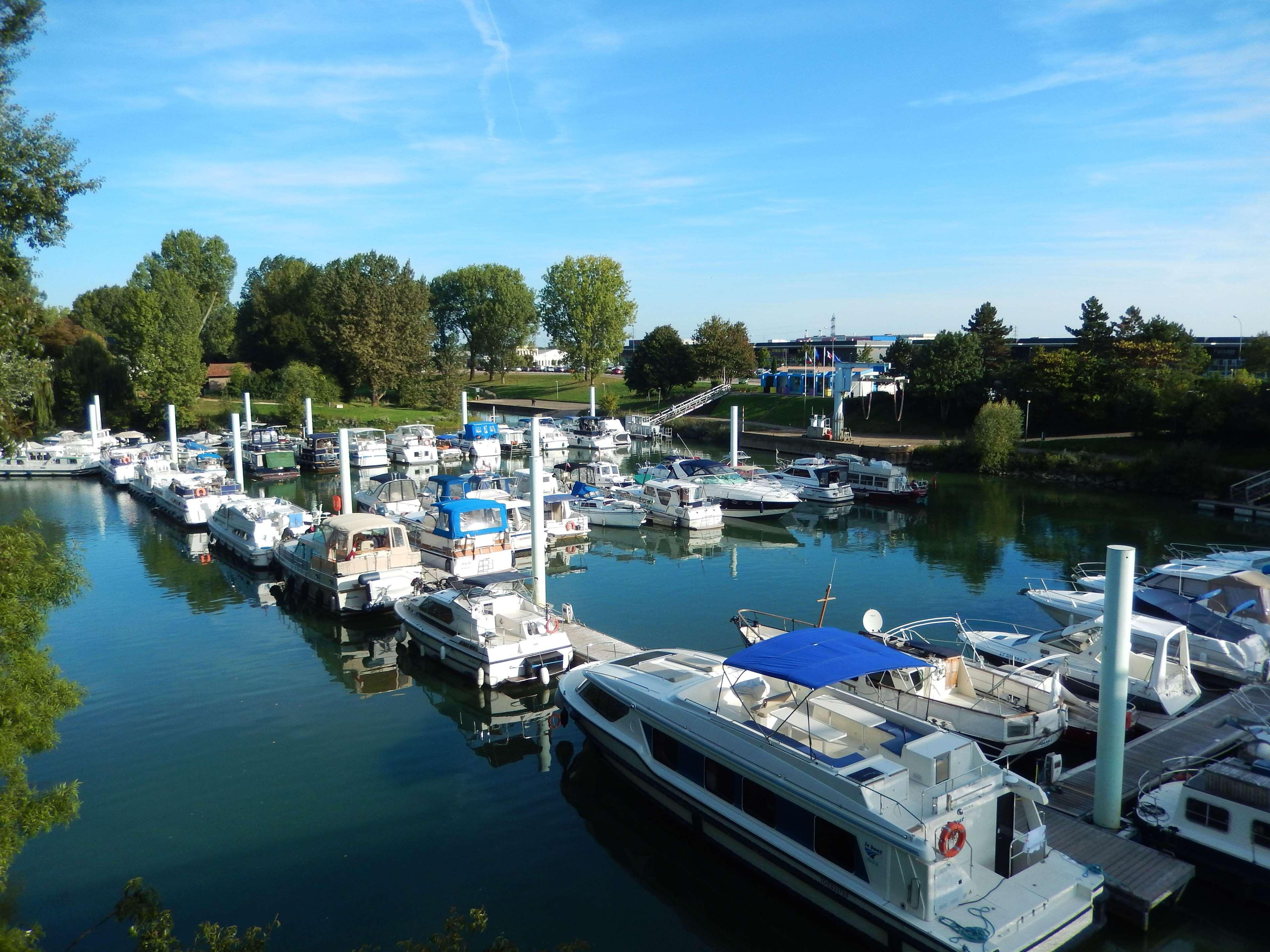 Kyriad Chalon-Sur-Saone Centre Exterior photo